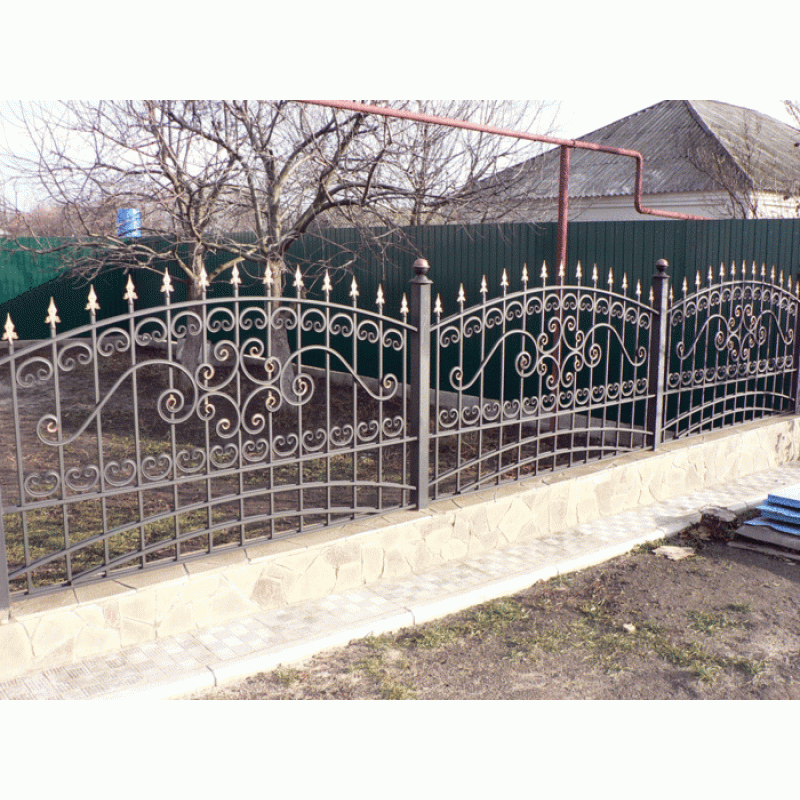 Заборы кованые
